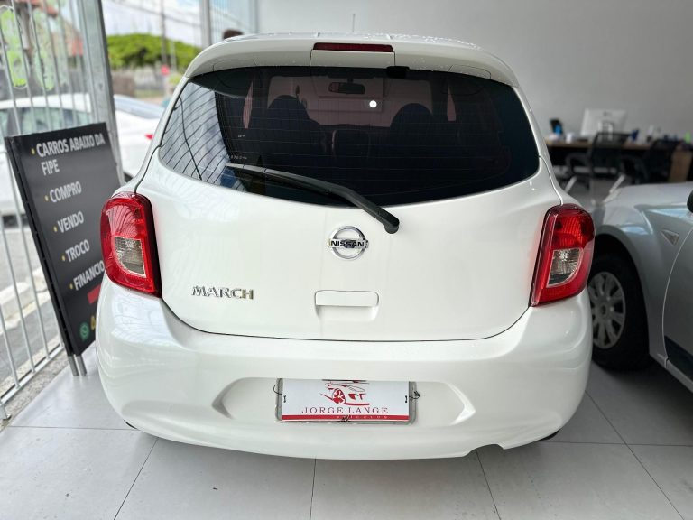 Nissan March SV 1.0 12V Flex 5p  2015