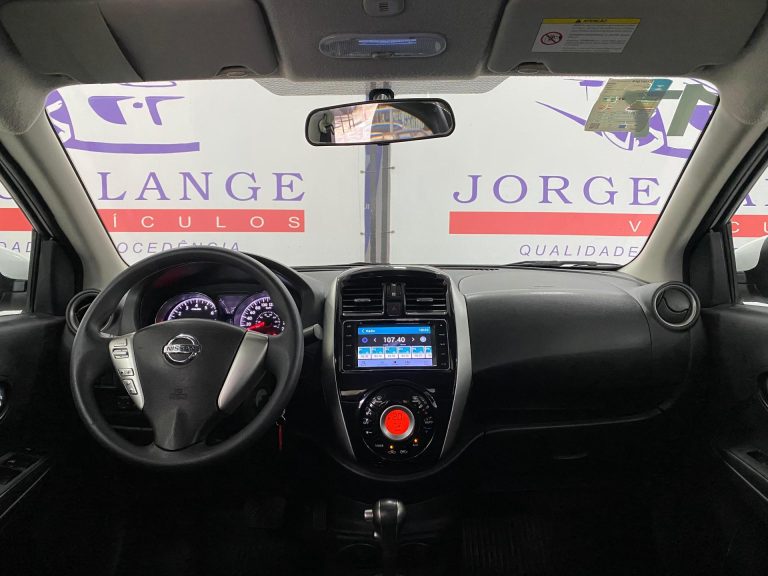 Nissan Versa 16SL CVT 2017